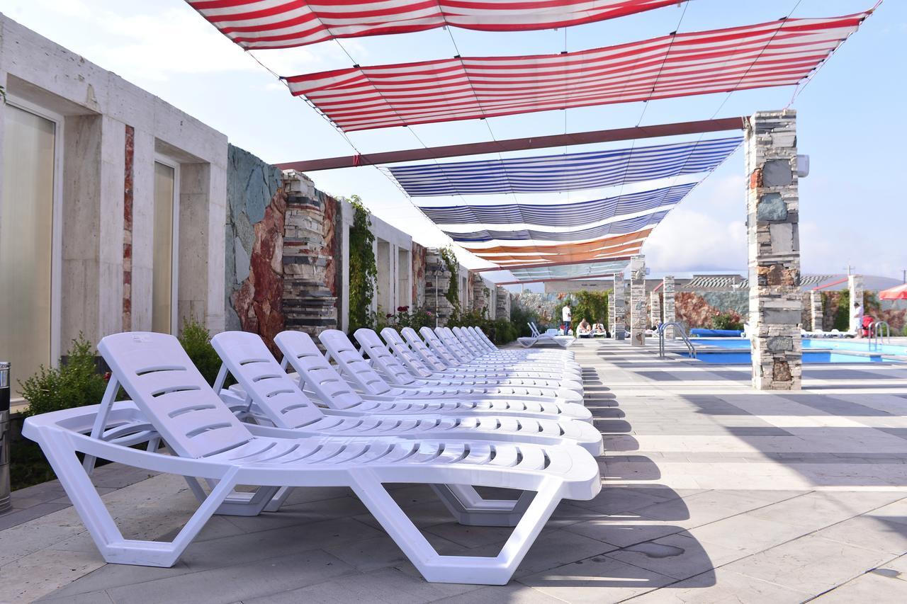 Maria Resort Szevan Kültér fotó